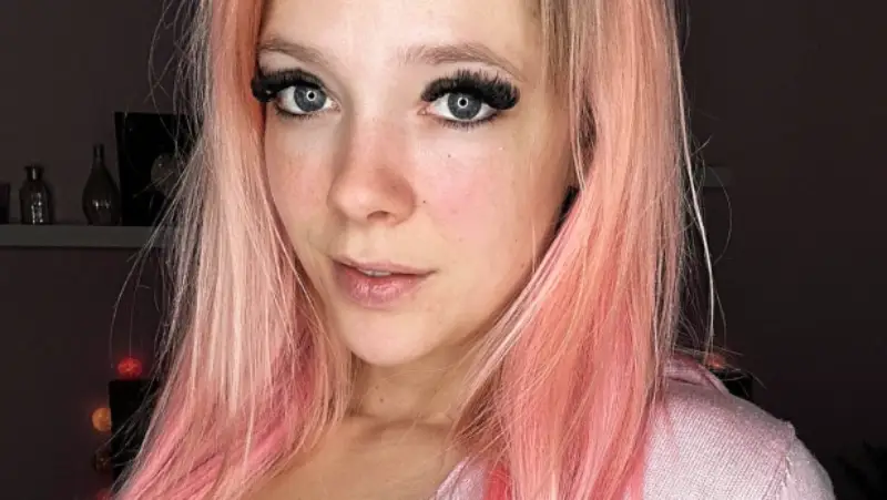 Anne Wünsche Fapello