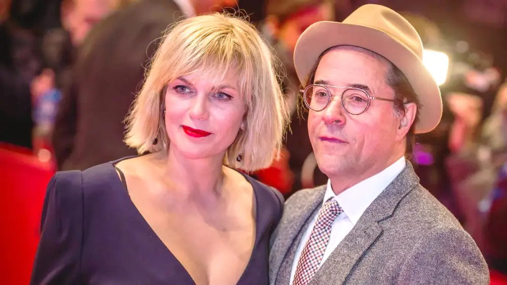 Jan Josef Liefers Neue Freundin: Was Ist Dran An Den Gerüchten? Jan Josef Liefers Neue Freundin